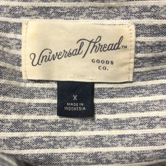 Universal Thread shirt - Picture 5 of 6